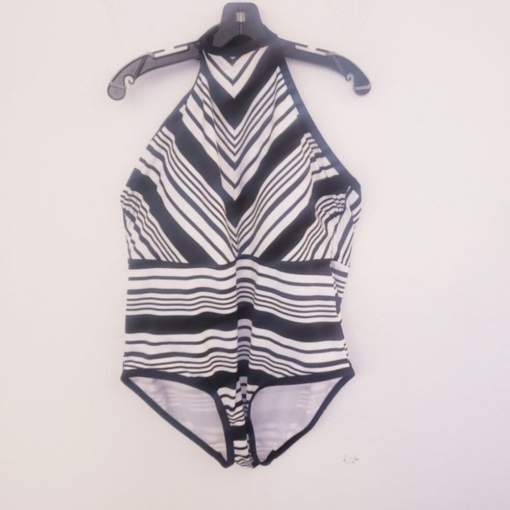Time & Tru Striped Halter Neck Black and White One Piece Swimsuit Sz 20W/22W EUC